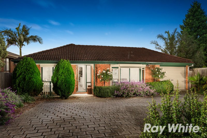 6 Grady Close, Mill Park VIC 3082