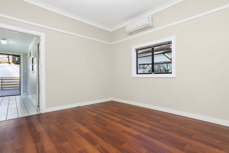 Photo - 6 Graf Avenue, Yagoona NSW 2199 - Image 4