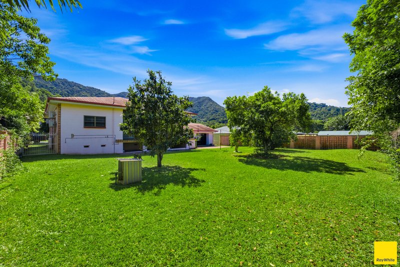 Photo - 6 Grampian Close, Smithfield QLD 4878 - Image 17