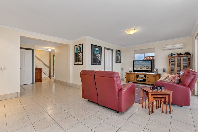 Photo - 6 Grandview Drive, Hillbank SA 5112 - Image 3