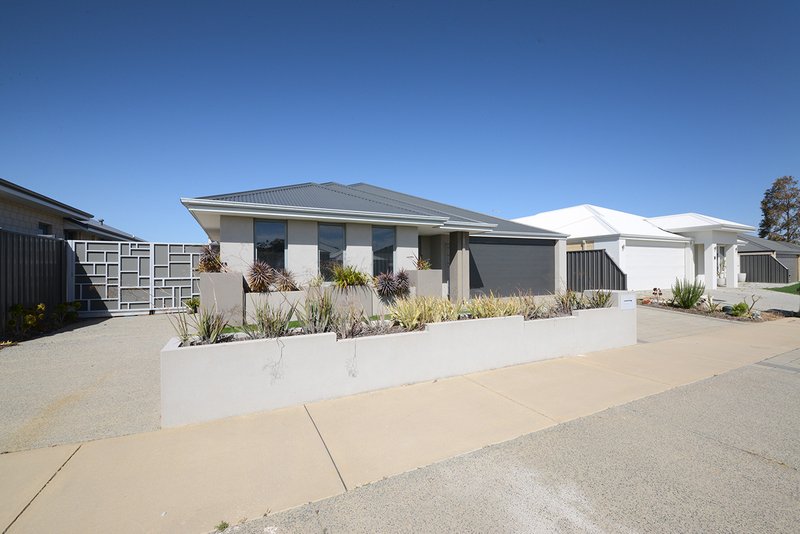 Photo - 6 Graphite Street, Yanchep WA 6035 - Image 2