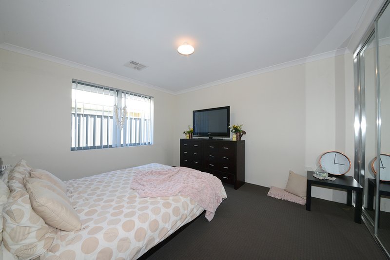 Photo - 6 Graphite Street, Yanchep WA 6035 - Image 19