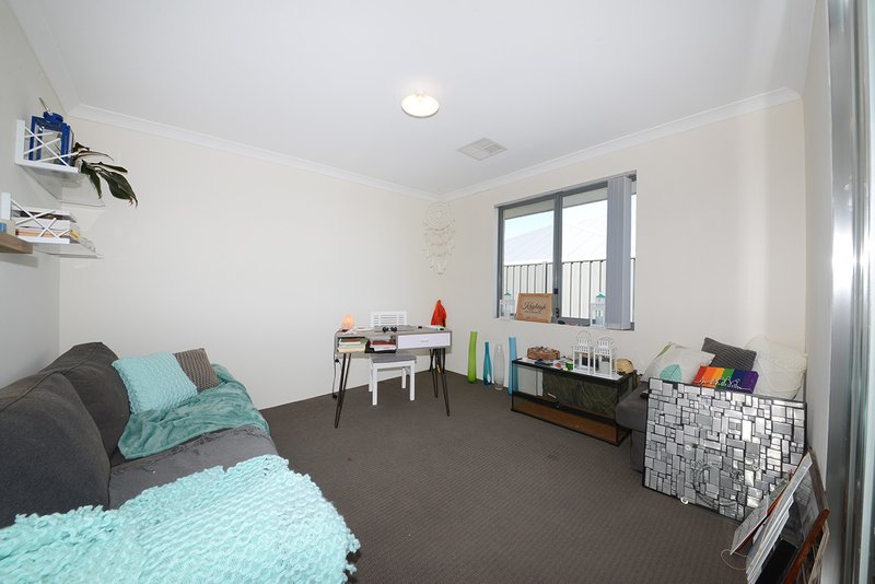 Photo - 6 Graphite Street, Yanchep WA 6035 - Image 22