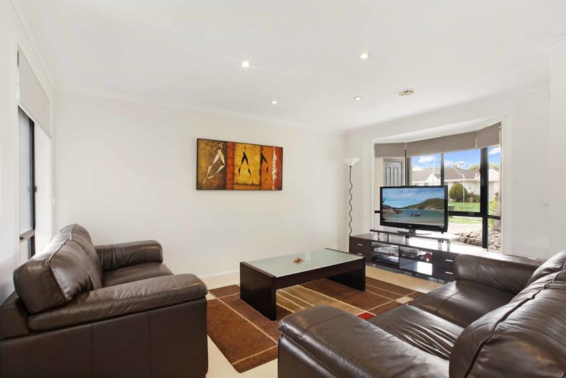 Photo - 6 Greenview Court, Epping VIC 3076 - Image 5