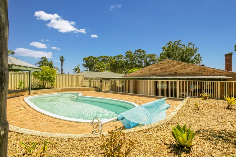 Photo - 6 Greenway Avenue, Thornlie WA 6108 - Image 11