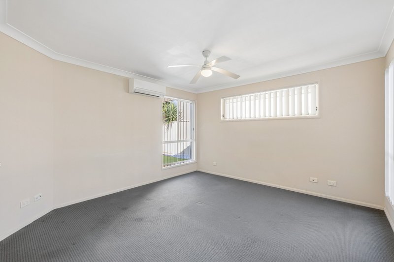 Photo - 6 Greenway Place, Deception Bay QLD 4508 - Image 10
