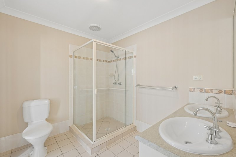 Photo - 6 Greenway Place, Deception Bay QLD 4508 - Image 11