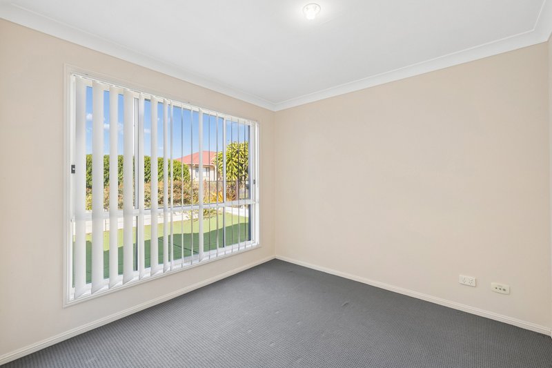 Photo - 6 Greenway Place, Deception Bay QLD 4508 - Image 13