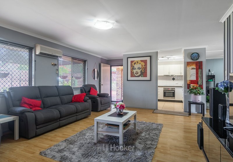 Photo - 6 Gregory Street, Boronia Heights QLD 4124 - Image 5