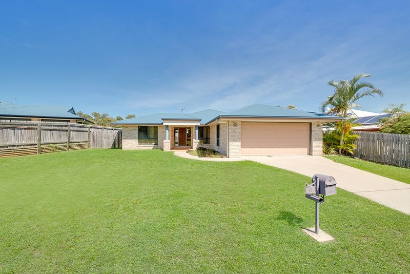 Photo - 6 Gregory Street, Tannum Sands QLD 4680 - Image 1