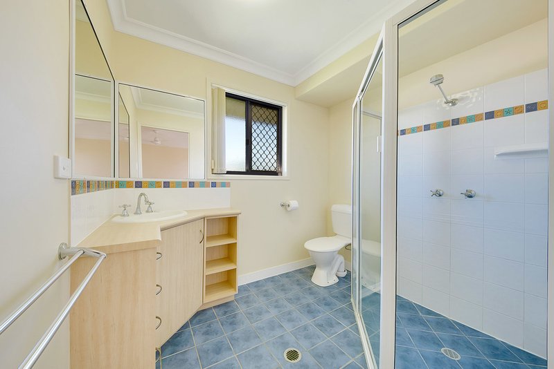 Photo - 6 Gregory Street, Tannum Sands QLD 4680 - Image 7