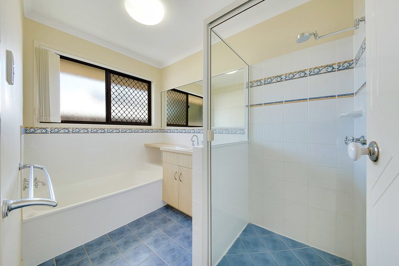 Photo - 6 Gregory Street, Tannum Sands QLD 4680 - Image 11