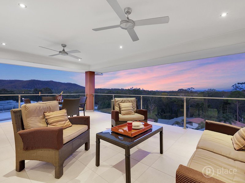 Photo - 6 Grevillea Close, Chapel Hill QLD 4069 - Image 3