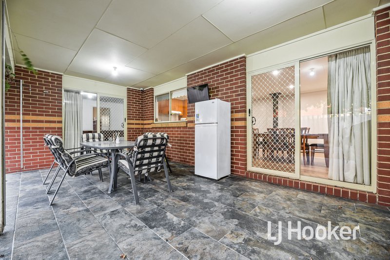 Photo - 6 Grevillea Place, Pakenham VIC 3810 - Image 12