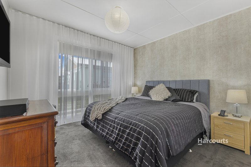 Photo - 6 Griffin Place, Sulphur Creek TAS 7316 - Image 7