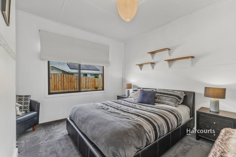 Photo - 6 Griffin Place, Sulphur Creek TAS 7316 - Image 8