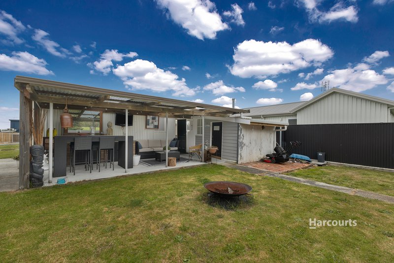 Photo - 6 Griffin Place, Sulphur Creek TAS 7316 - Image 12