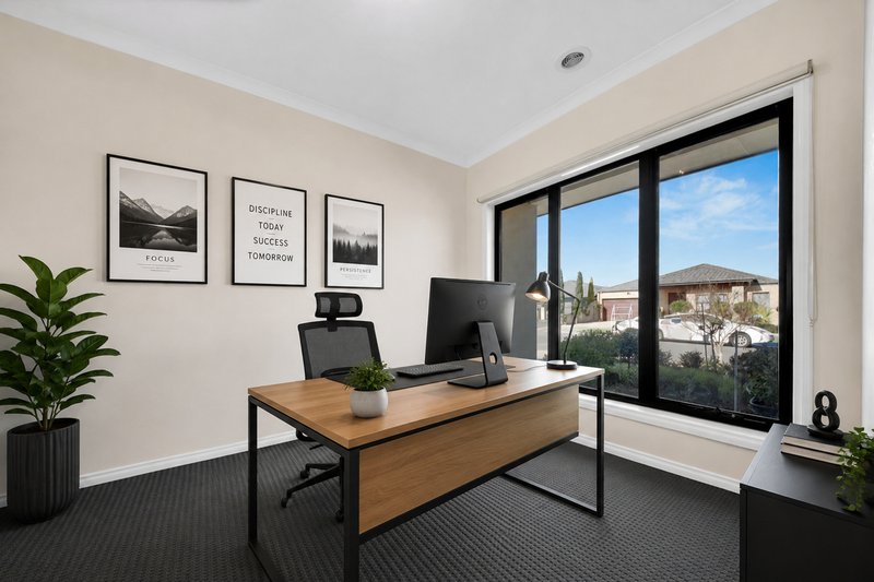 Photo - 6 Griffin Street, Pakenham VIC 3810 - Image 2