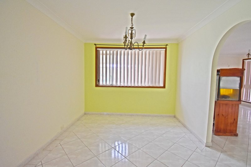 Photo - 6 Grimes Place, Bonnyrigg NSW 2177 - Image 2