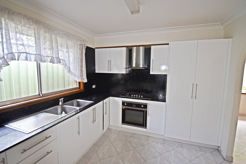 Photo - 6 Grimes Place, Bonnyrigg NSW 2177 - Image 3