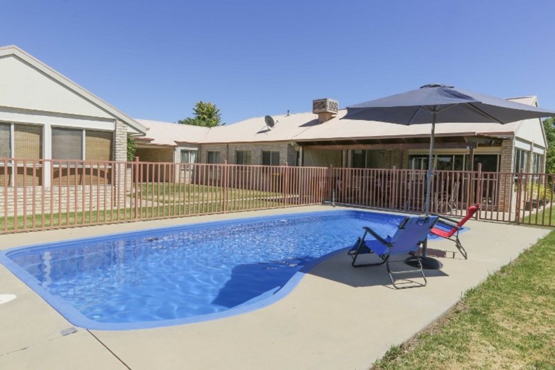 Photo - 6 Guild Place, Leeton NSW 2705 - Image 3