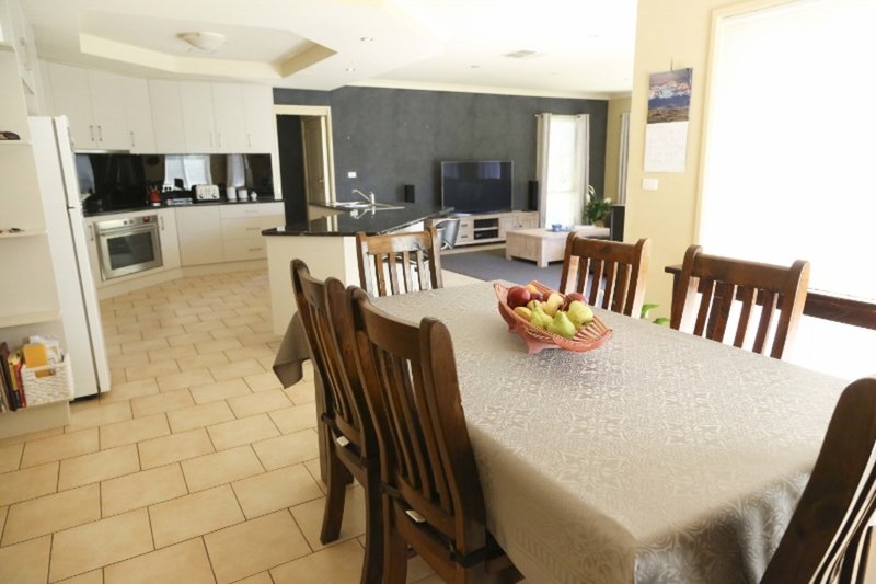 Photo - 6 Guild Place, Leeton NSW 2705 - Image 9