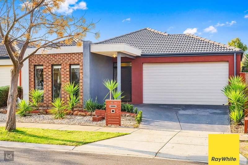 Photo - 6 Gumleaf Road, Tarneit VIC 3029 - Image 2