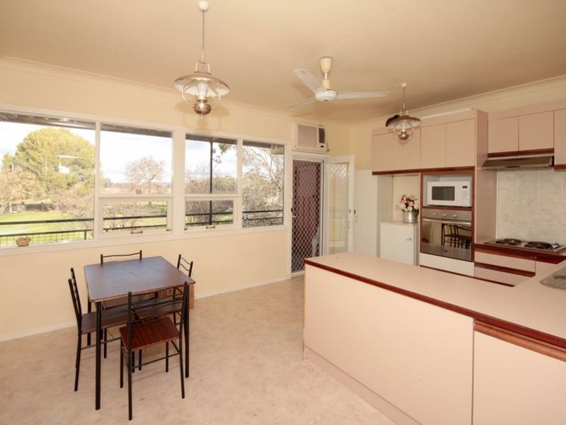 Photo - 6 Gumly Road, Wagga Wagga NSW 2650 - Image 3