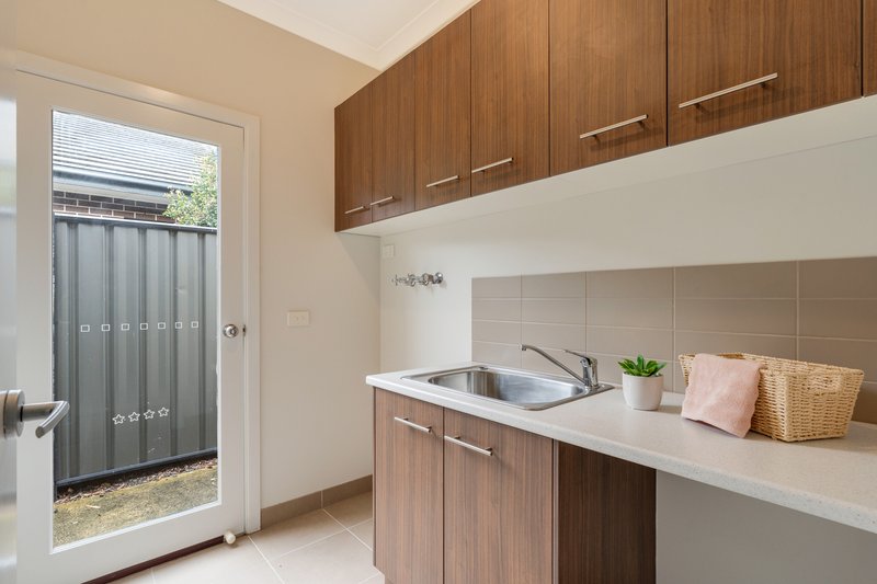 Photo - 6 Habitat Drive, Craigieburn VIC 3064 - Image 26