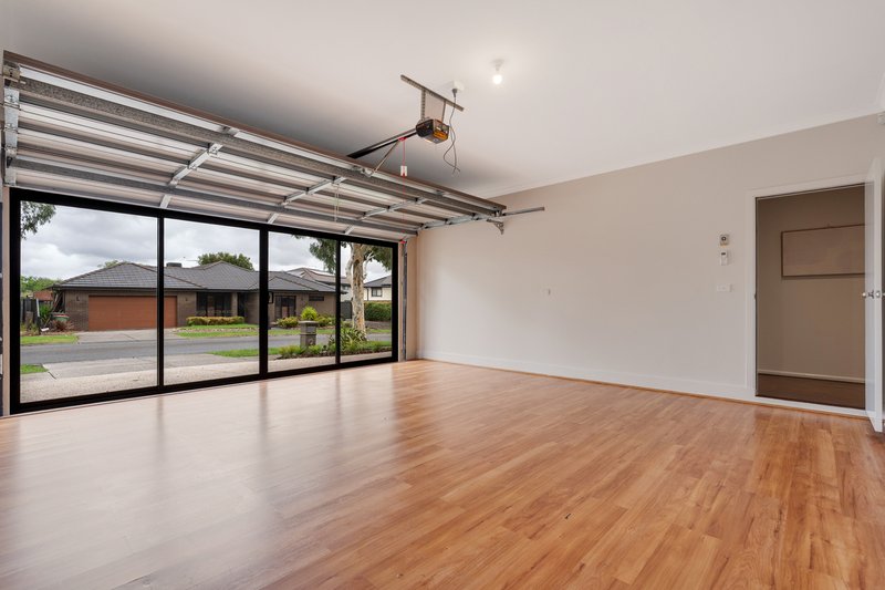 Photo - 6 Habitat Drive, Craigieburn VIC 3064 - Image 28