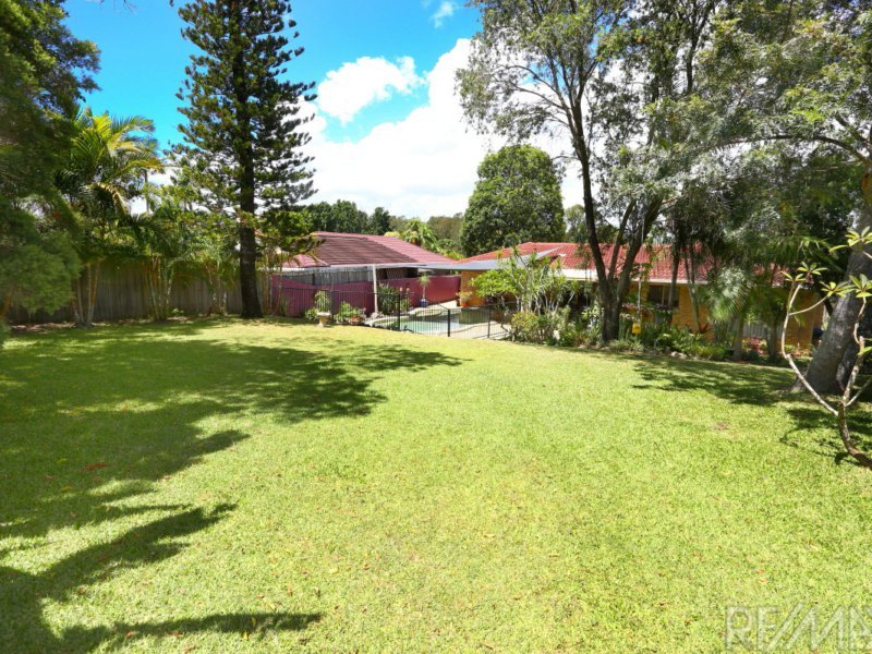 Photo - 6 Haddon Crt , Carrara QLD 4211 - Image 5