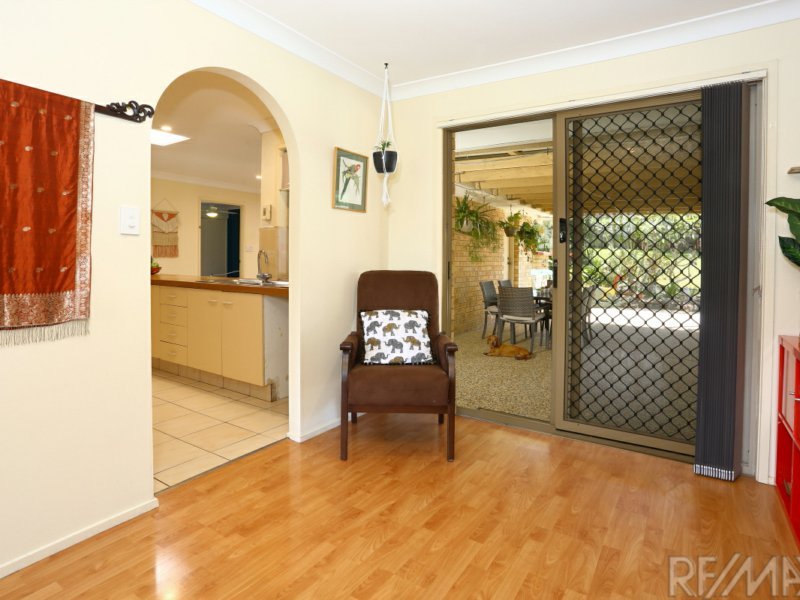 Photo - 6 Haddon Crt , Carrara QLD 4211 - Image 11