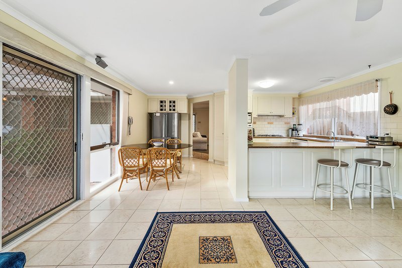 Photo - 6 Halter Crescent, Epping VIC 3076 - Image 3