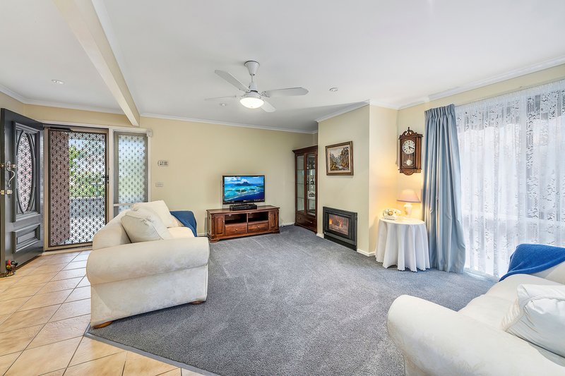 Photo - 6 Halter Crescent, Epping VIC 3076 - Image 5