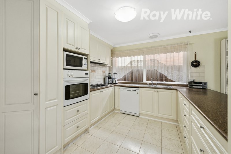 Photo - 6 Halter Crescent, Epping VIC 3076 - Image 2