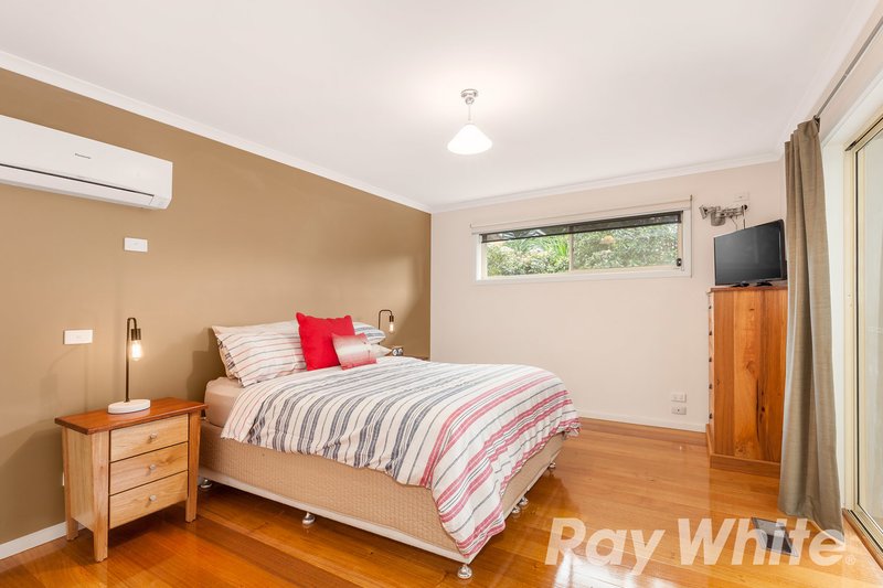 Photo - 6 Harbinger Court, Wheelers Hill VIC 3150 - Image 6