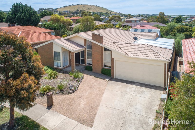 Photo - 6 Harcombe Drive, Sunbury VIC 3429 - Image 12