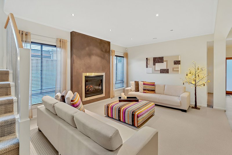 Photo - 6 Harrington Avenue, Craigieburn VIC 3064 - Image 5