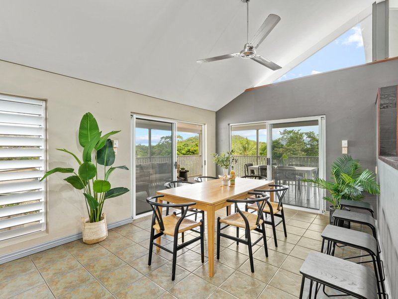 Photo - 6 Harrison Close, Kanimbla QLD 4870 - Image 4