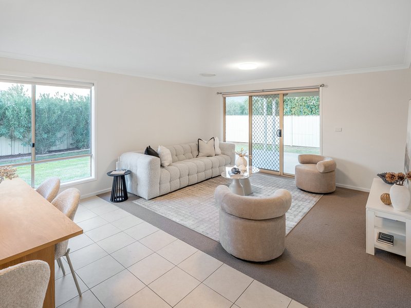 Photo - 6 Harrison Place, Griffith NSW 2680 - Image 7
