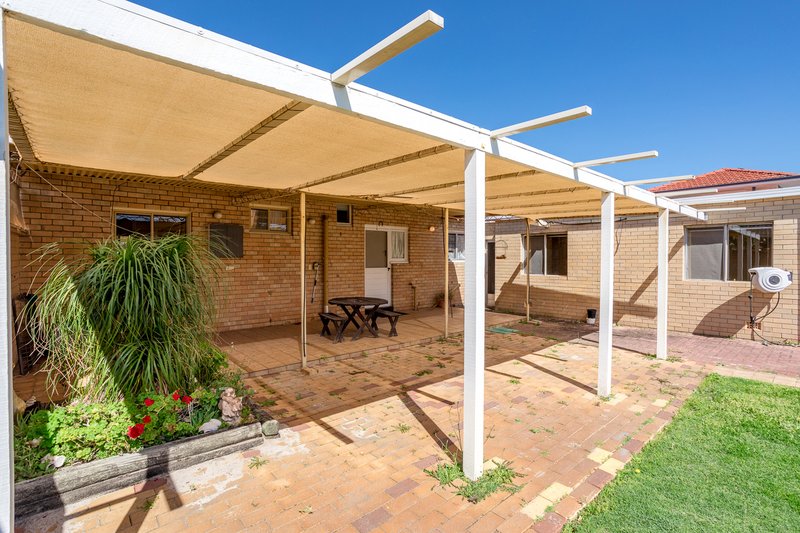 Photo - 6 Harrolyn Avenue, Riverton WA 6148 - Image 28