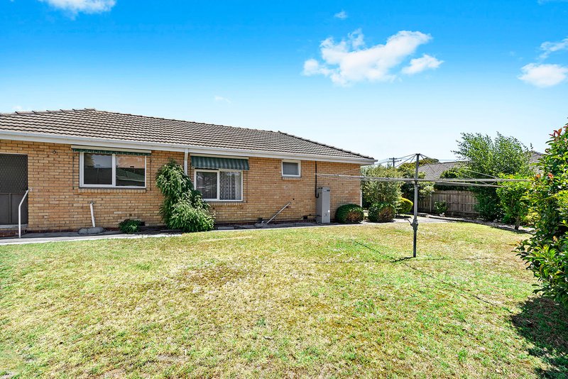 Photo - 6 Harvey Court, Cheltenham VIC 3192 - Image 10