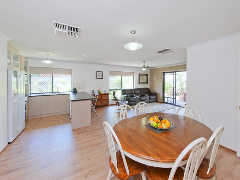 Photo - 6 Hassell Court, Woodcroft SA 5162 - Image 4