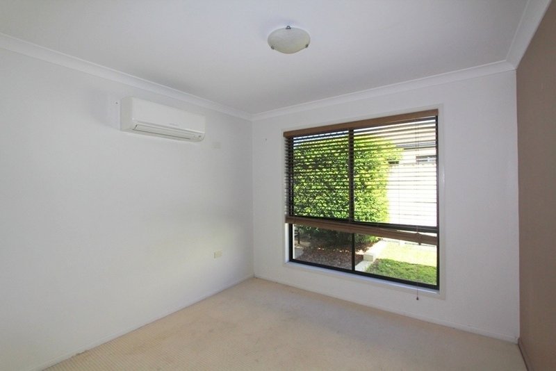 Photo - 6 Haswell Court, Emerald QLD 4720 - Image 11