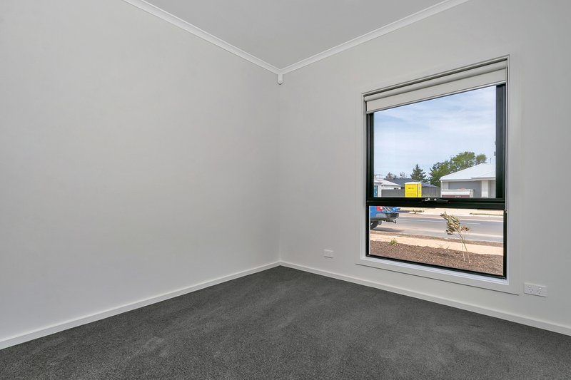 Photo - 6 Hatcher Road, Munno Para Downs SA 5115 - Image 4