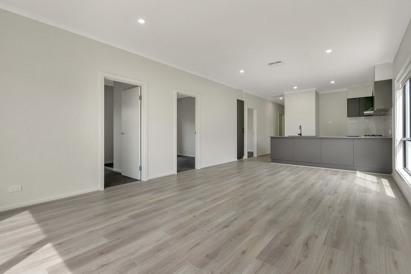 Photo - 6 Hatcher Road, Munno Para Downs SA 5115 - Image 7