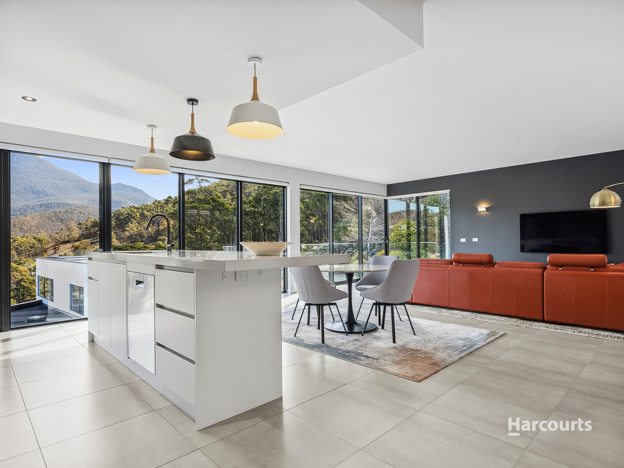 6 Hatchery Court, West Hobart, TAS 7000 - Image 4