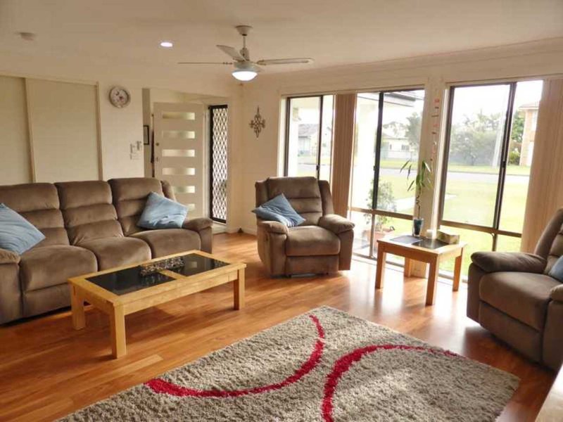 Photo - 6 Hawaii Avenue, Forster NSW 2428 - Image 2
