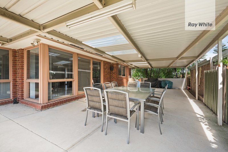 Photo - 6 Hawkes Drive, Mill Park VIC 3082 - Image 4