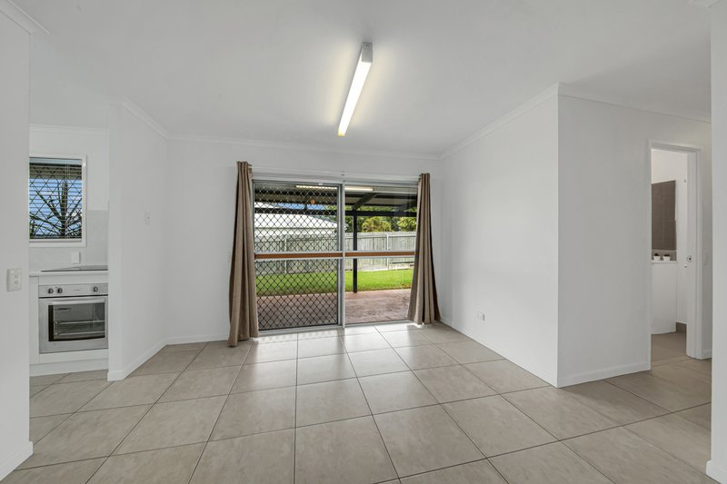 Photo - 6 Hawthorne Street, West Gladstone QLD 4680 - Image 9